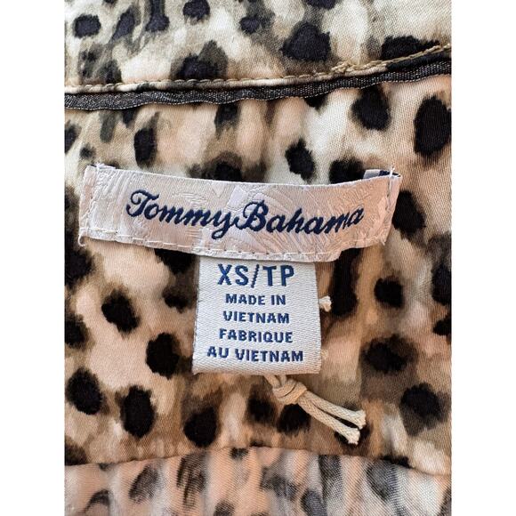 New TOMMY BAHAMA Women's Leopard Print Long Sleeve Button Up Shirt Size XS - Picture 4 of 6